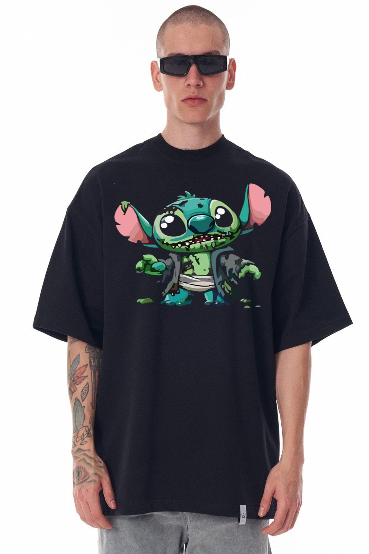 Playera Oversize Stitch Zombie – Color Negro - Image 2