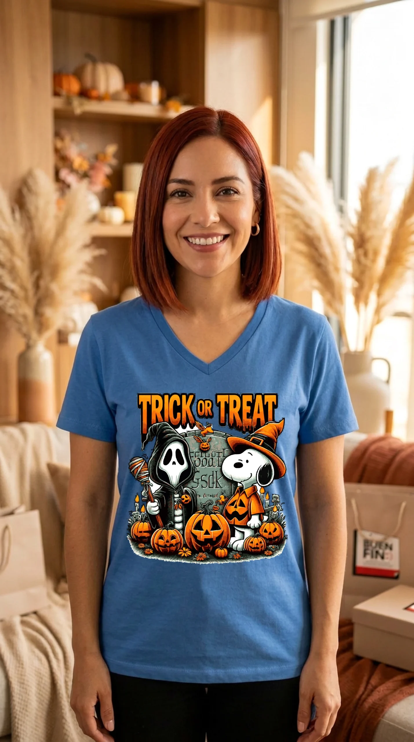 Playera Mujer Cuello V Snoopy Trick - Imagen 4